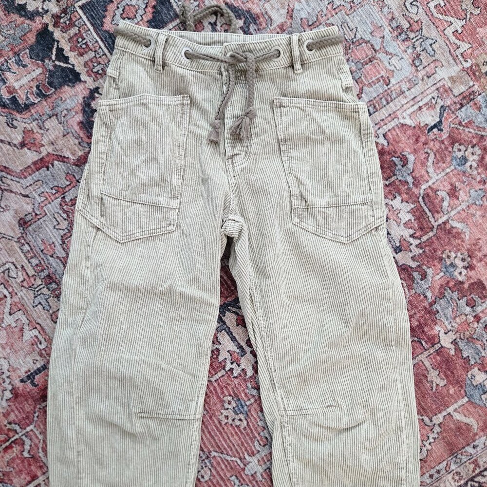 Aaron & Amber boutique barrel corduroys size small s